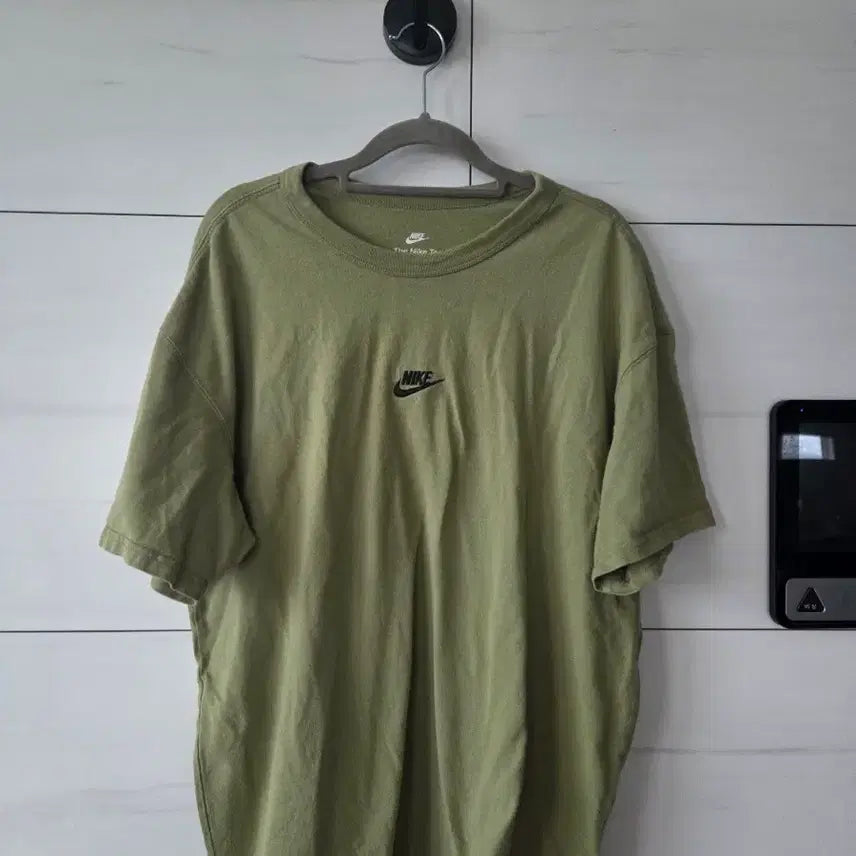 [BUNJANG] Nike Short Sleeve T-Shirt Olive Green / 나이키 반팔 티셔츠 올리브 그린