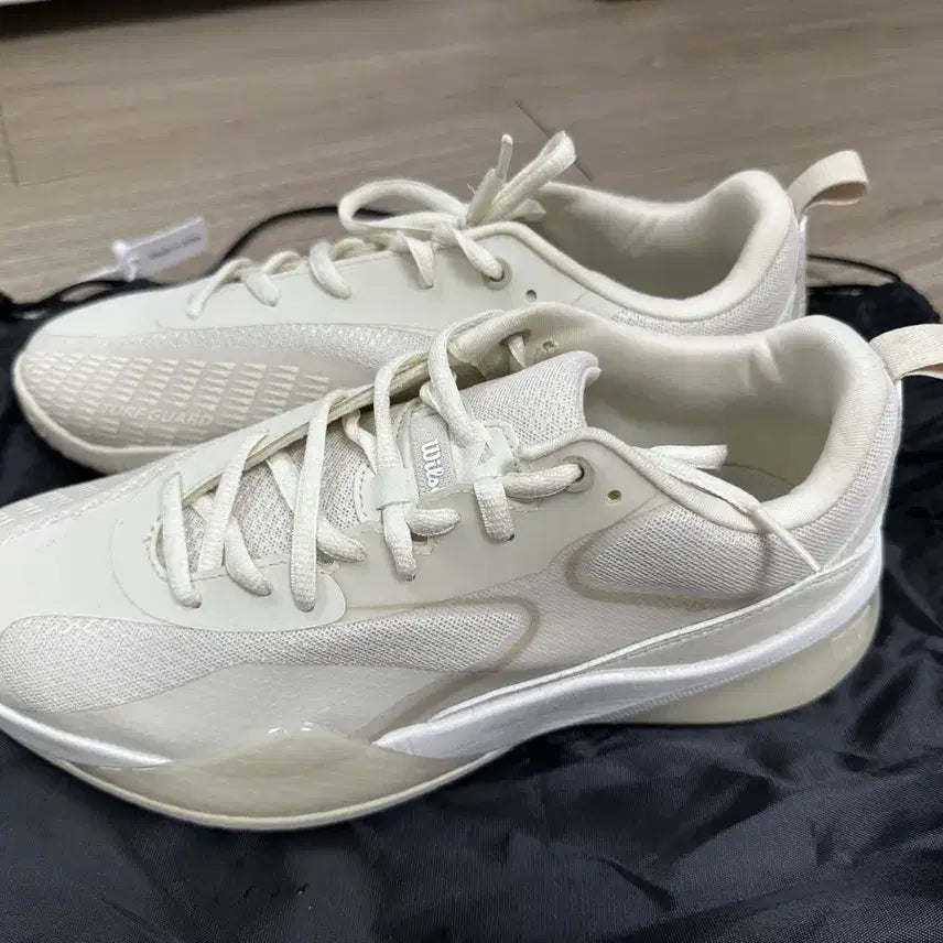 [BUNJANG] Wilson Tennis Shoes 270 / 윌슨 테니스화 270 (실사용 레슨4회)