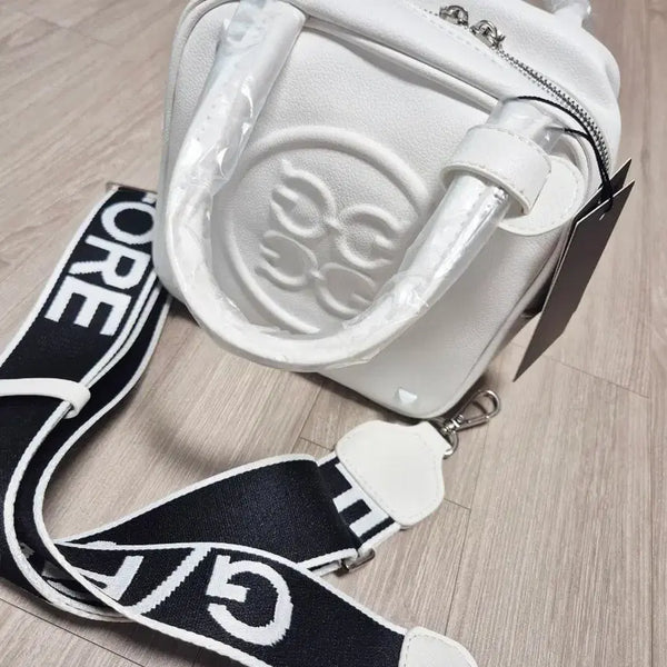 [BUNJANG] Gfore Golf Cart Bag - White Embossed Logo / 새상품)지포어골프카트백 지포어가방 골프카트가방