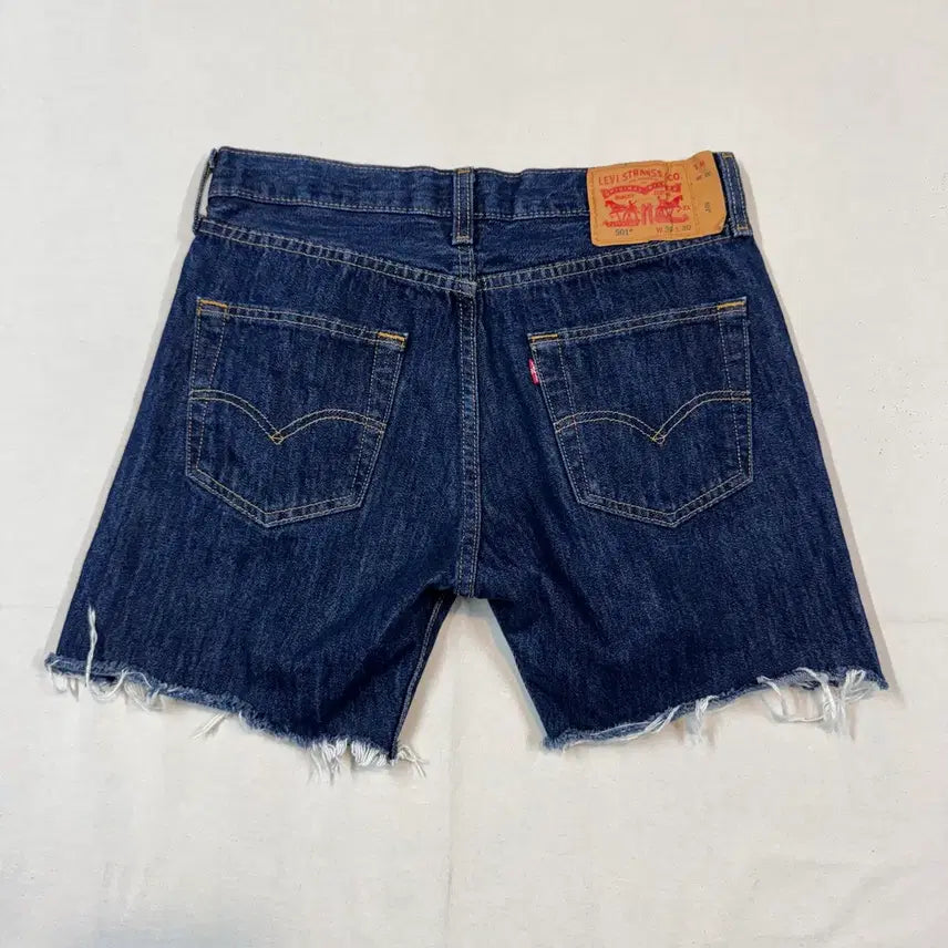 [BUNJANG] Levi's 501 Cut-Off Denim Shorts Blue Size 30 / 30inch) 리바이스 501 컷오프 진청 데님 반바지 T28