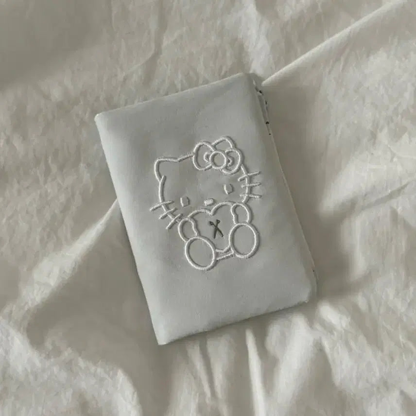 [BUNJANG] Joseph & Stacey Hello Kitty Travel Wallet Passport Case / 조셉앤스테이시 헬로키티 트래블월렛 여권 케이스