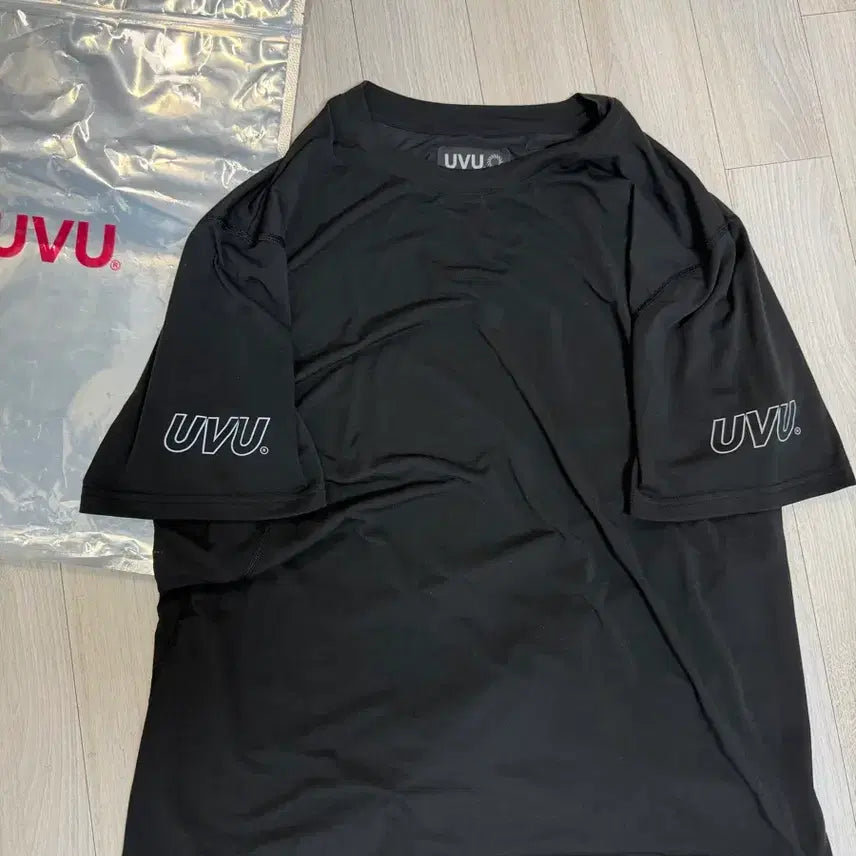 [BUNJANG] UVU T-Shirt Large / UVU 반팔 판매 라지
