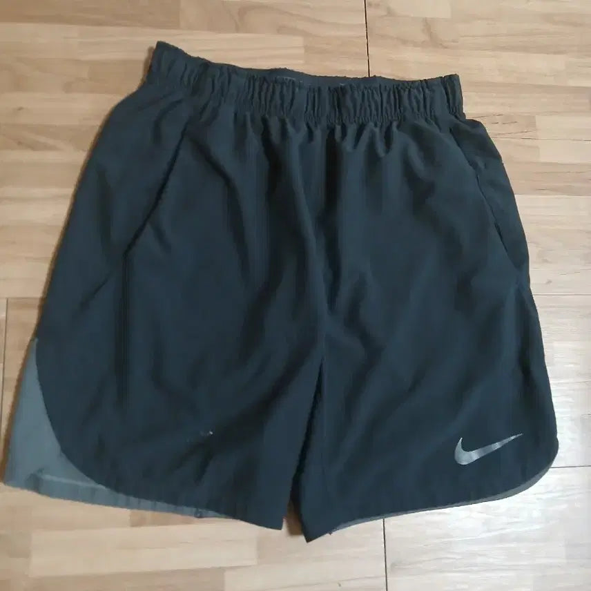 [BUNJANG] Nike Men's Charcoal Training Shorts / 나이키 남성 트레이닝 쇼츠 반바지 챠콜
