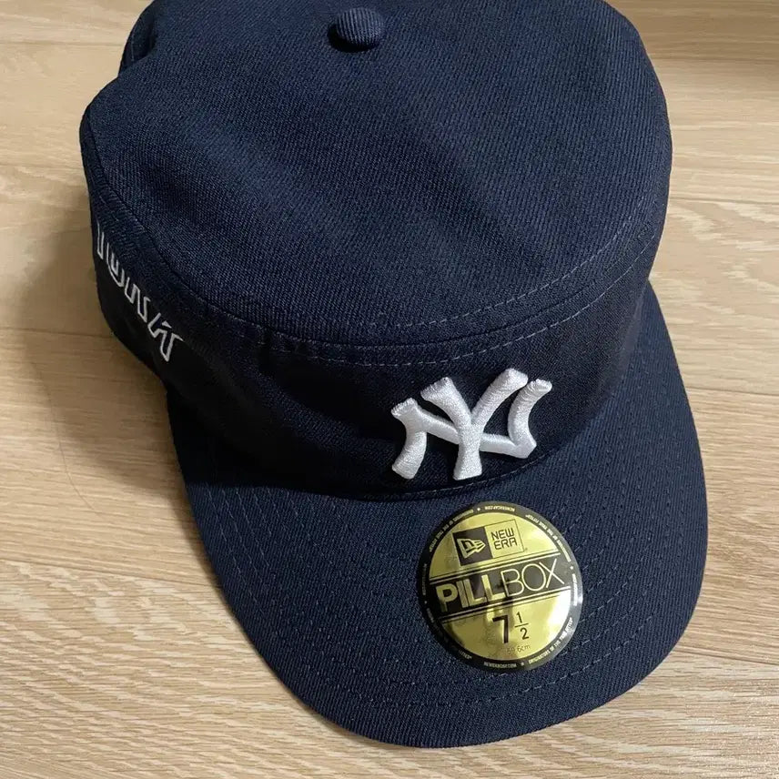 [BUNJANG] New Era Filbox Cap Navy / 뉴에라 필박스 모자 712 새상품 네이비 새상품