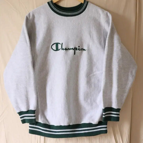 [BUNJANG] Champion Reverse Weave 90s Chest Logo Sweatshirt / 챔피온 리버스위브 90s 가슴 로고 스웻셔츠 맨투맨 Made in USA