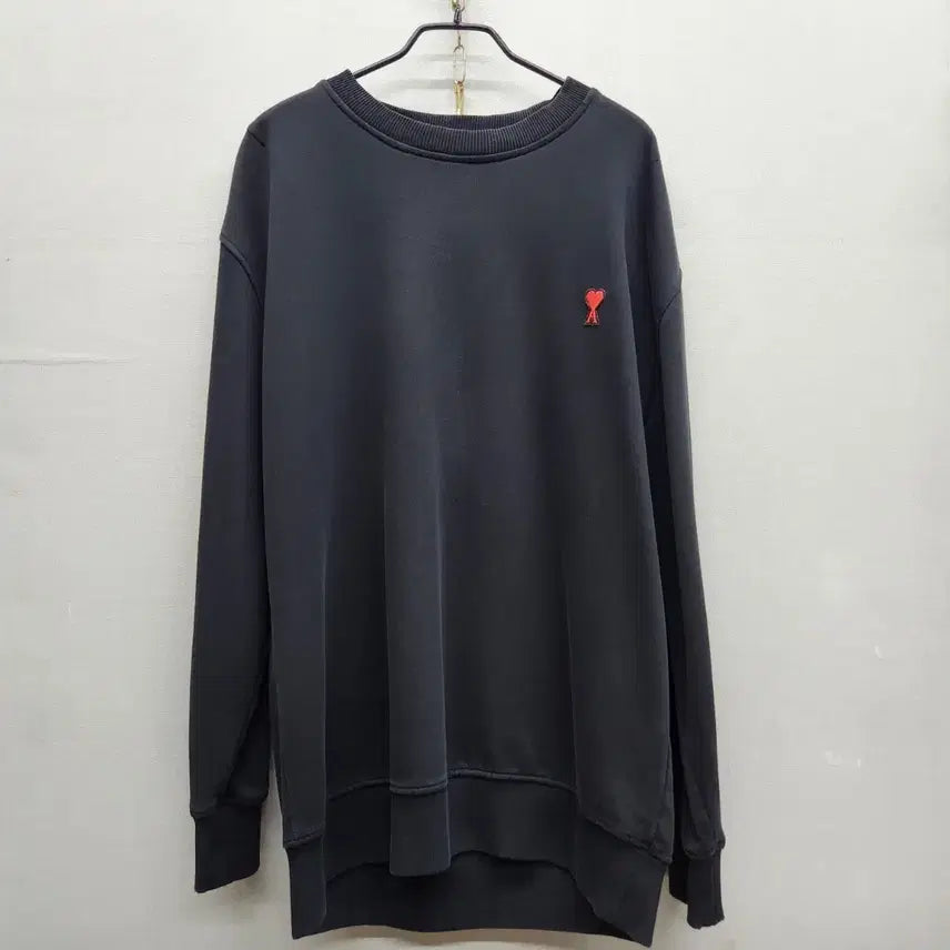 [BUNJANG] AMI Small Logo Embroidered Sweatshirt XL / 아미(ami) 스몰로고 자수 맨투맨 XL(XL)