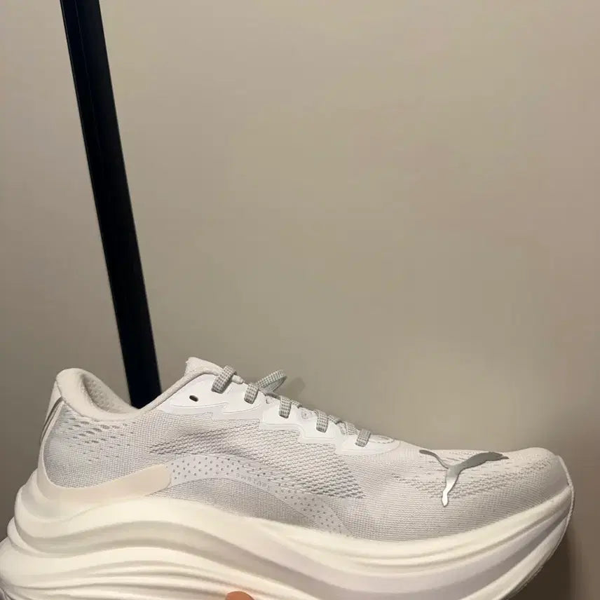[BUNJANG] Puma Magmax Nitro White Silver Running Shoes / 푸마 매그맥스 나이트로 화이트 실버 미사용 새상품 급처(런닝화)