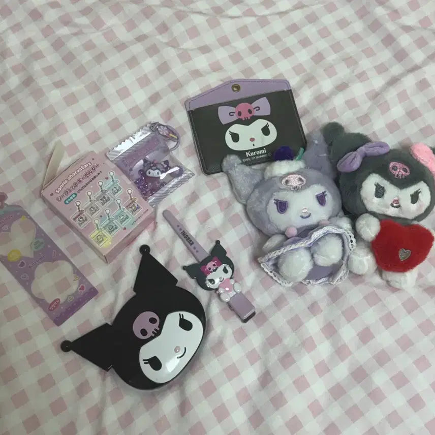 [BUNJANG] Kuromi & My Melody Bundle Set: Mirror Comb, Card Holder, Keychain, Plush, Hair Clips / 쿠로미 일괄 빗거울 세트 카드지갑 키링 인형 집게핀 머리핀 앞머리핀