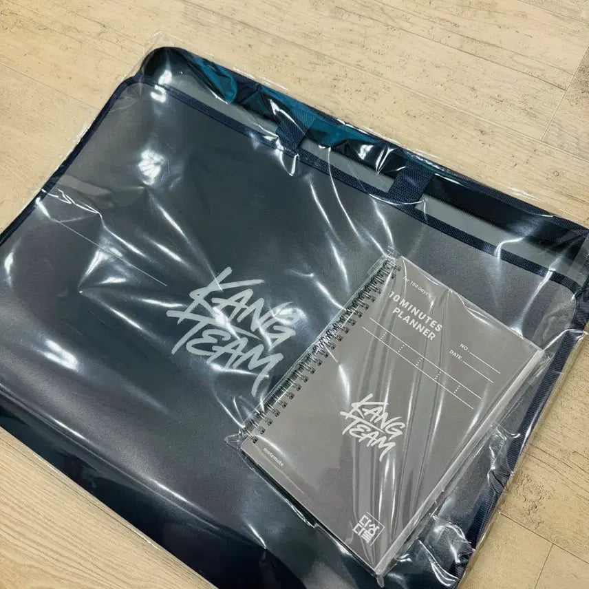 [BUNJANG] Kang Min-cheol Dasangdadok Mock Exam Storage Box + MotteMotte Planner (Sealed) / 미개봉새상품!! 강민철 다상다독 모의고사 보관함 + 모트모트 플래너