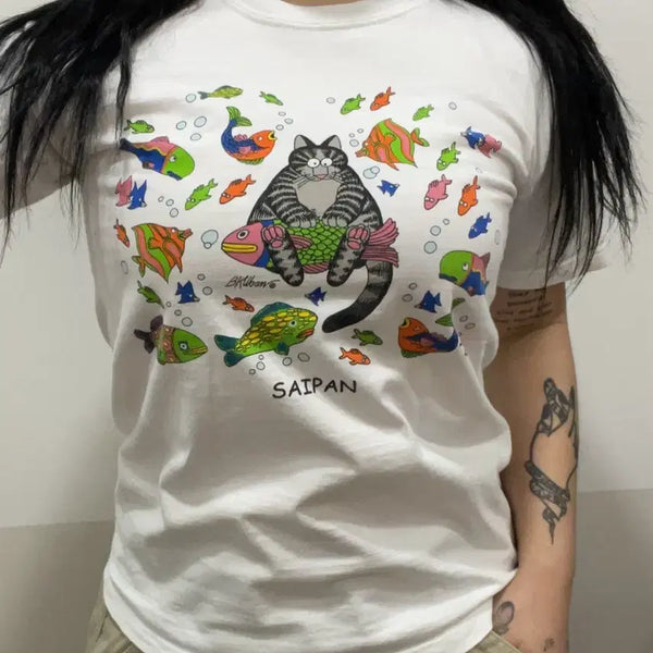 [BUNJANG] Crazy Shirts "Clibbin Cat" Sai Pan Short Sleeve T-Shirt White S / Crazy Shirts 크레이지 셔츠 클리반캣 사이판 반팔 티셔츠