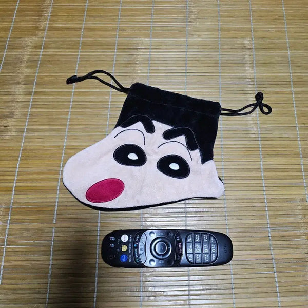 [BUNJANG] Crayon Shin-chan Velvet Pouch / 구매시덤)짱구 파우치