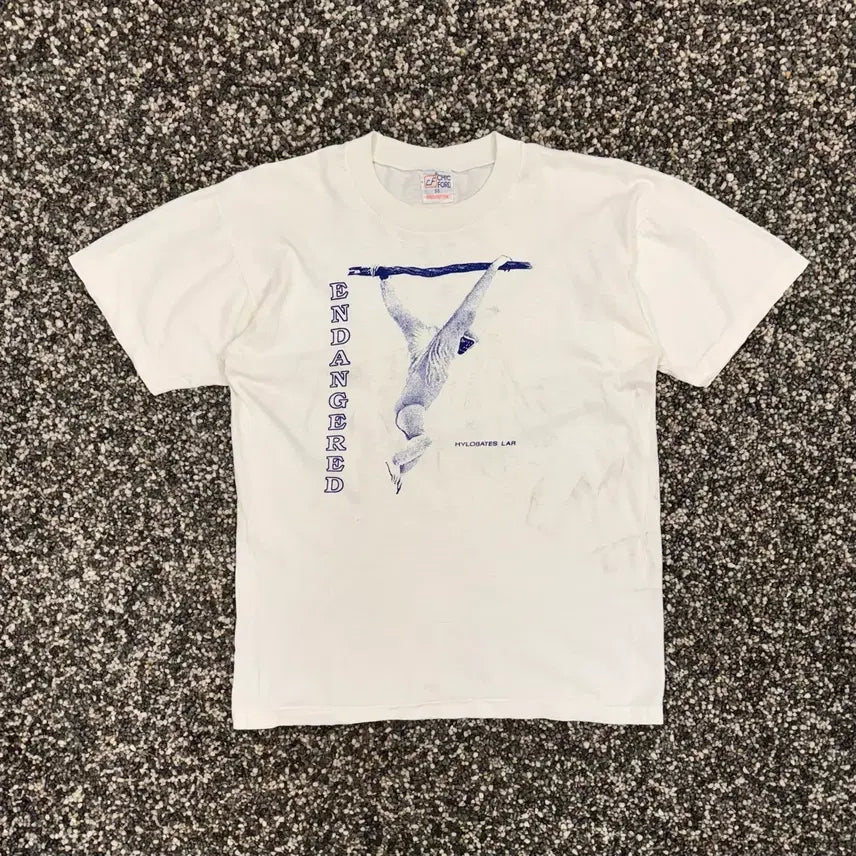[BUNJANG] Vintage 90s Single Stitch "White Monkey" T-Shirt (Size S) / [S] 90s 시크포드 흰손기본원숭이 빈티지 싱글스티치 티셔츠