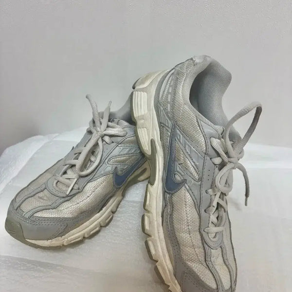 [BUNJANG] Nike Initiator Summit White 240 / 나이키 이니시에이터 써밋 화이트 240