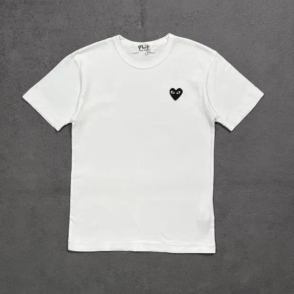 [BUNJANG] Comme des Garçons White T-Shirt Black Heart Patch / 꼼데가르송 흰색 반팔 블랙 와팬