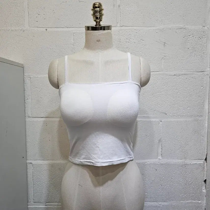 [BUNJANG] Built-in Bra Crop Tank Top - White / 캡내장 크롭 쫀쫀 나시- 화이트
