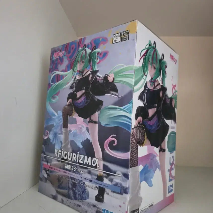 [BUNJANG] SEGA Hatsune Miku Punk Ver. Figure (Unsealed) / SEGA 미쿠 펑크 피규어 (개봉)