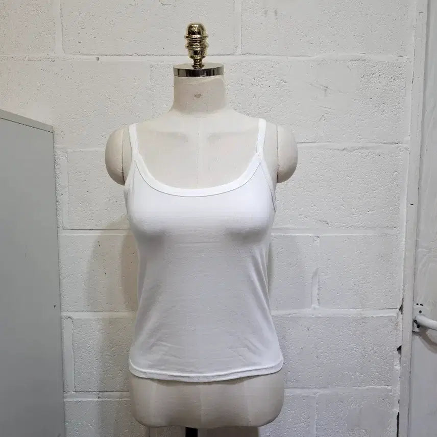 [BUNJANG] Plain Sleeveless Top - White / 신축성 좋은 무지 나시- 화이트