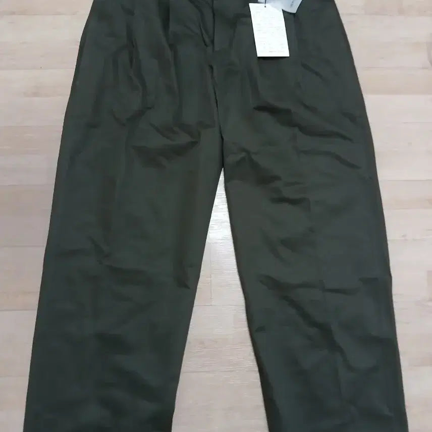 [BUNJANG] Bearded Kid Anna Gurkha Pants M Size New / 비얼디드키드 안나 구르카 팬츠 M사이즈 새제품