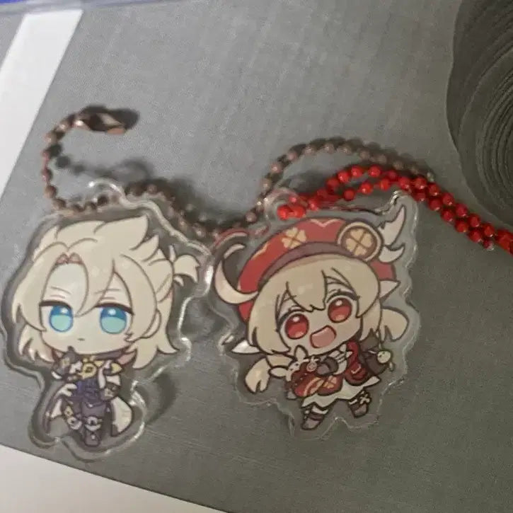[BUNJANG] Genshin Impact Albedo & Klee Acrylic Keychain / 원신 알베도 클레 아크릴 키링 클베도 비공굿