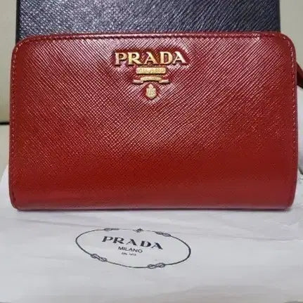 [BUNJANG] Prada Bi-Fold Wallet / 프라다 중지갑 정품