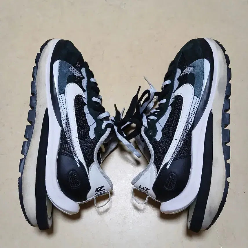 [BUNJANG] Nike x Sacai Vaporwaffle Black (260) / 나이키와 사카이의 베이퍼와플 260