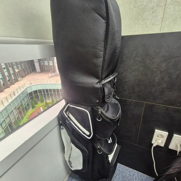 [BUNJANG] TaylorMade Golf Bag - Premium Condition / 테일러메이드 골프백 팝니다 상태A급