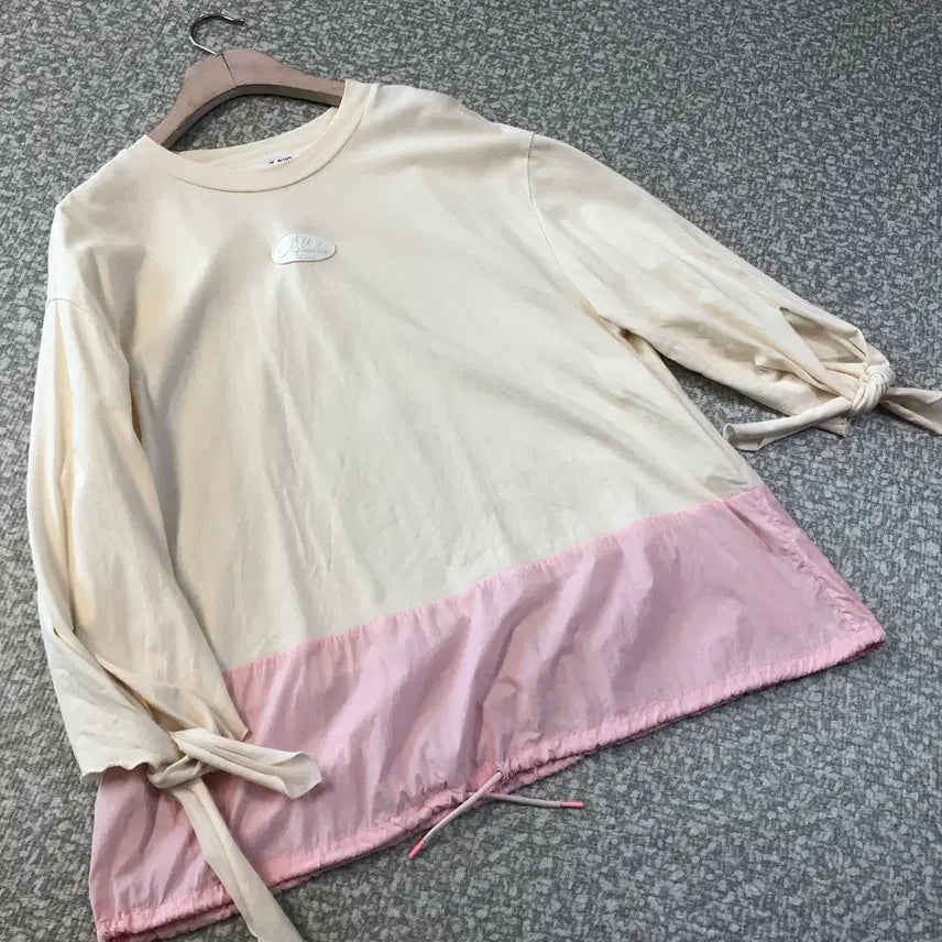[BUNJANG] Ozesec 'Cotton Ribbed Long Sleeve T-shirt' with Ribbon Detail / 오즈세컨 바스락 리본 긴팔 티셔츠 캠핑