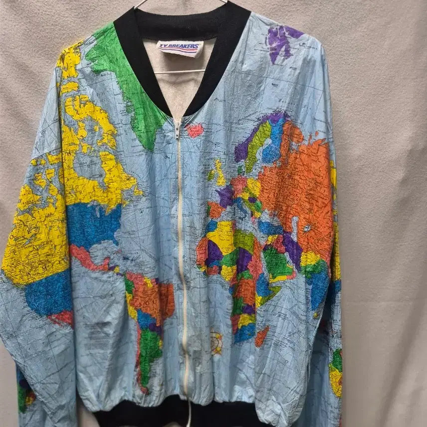 [BUNJANG] TY BREAKERS World Map Windbreaker Jacket / TY BREAKERS 월드맵 바람막이 자켓