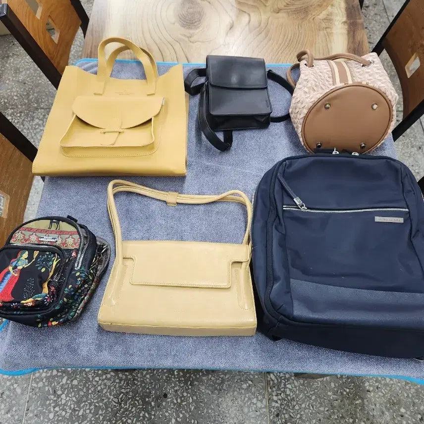 [BUNJANG] The Bag Premium New York Tote Bag, Tolbiest Tote Bag, Matie Bag, Samsonite Backpack Bundle / 가방정리 합니다 (일괄)