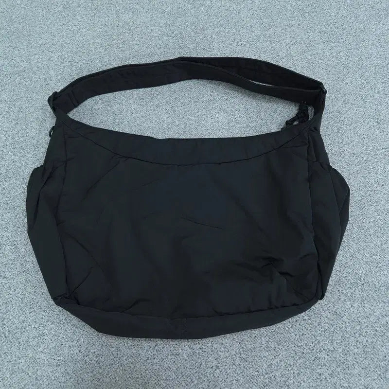 [BUNJANG] Uniqlo Shoulder Bag / 3 유니클로 숄더백 가방 | 0717B37