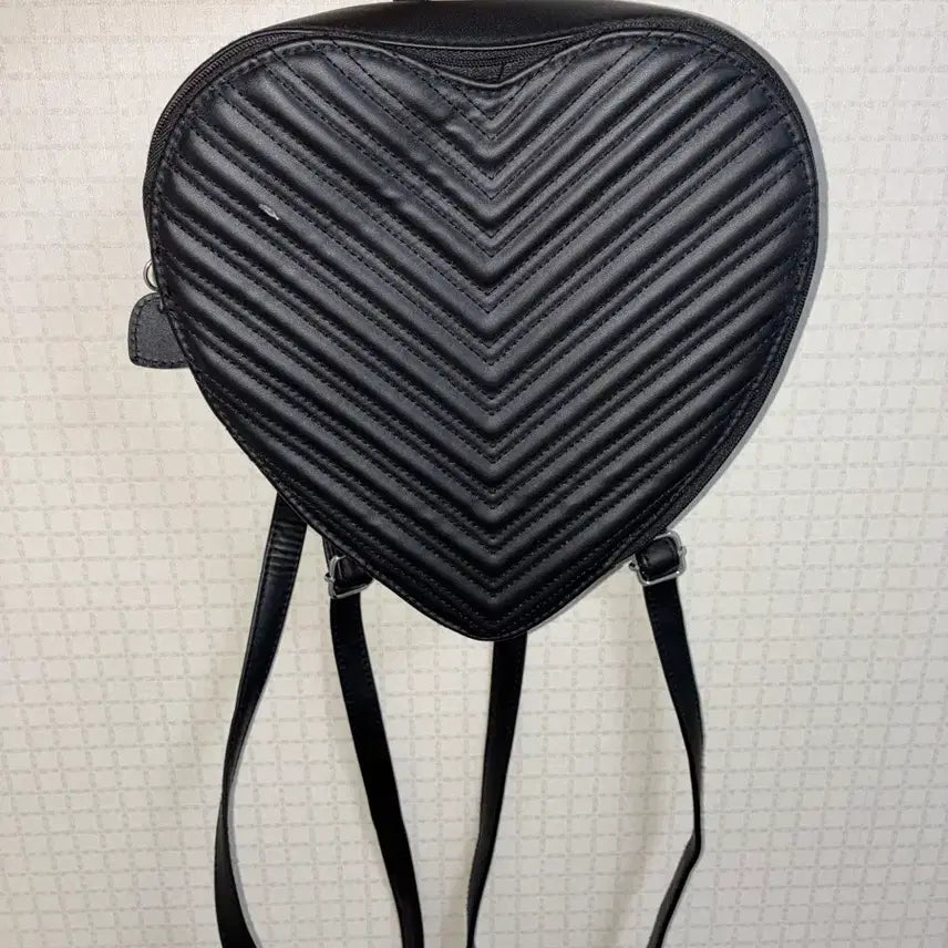 [BUNJANG] H&M Mini Backpack Black Heart Shape / 갸루깔 미니 백팩 블랙 하트모양