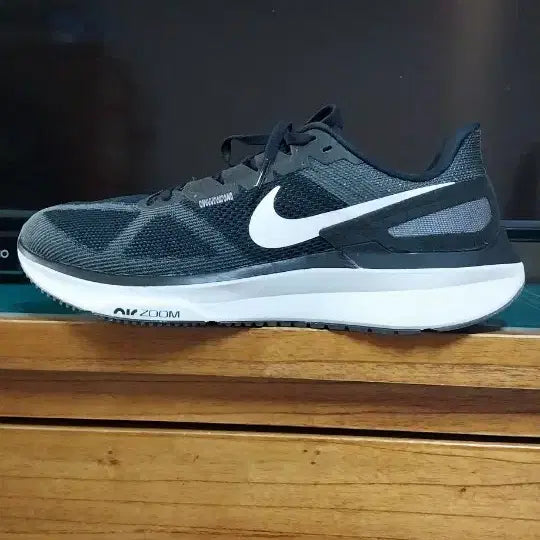 [BUNJANG] Nike Air Zoom Structure 25 Men's Running Shoes / 나이키 정품 에어줌 남성 런닝화.275