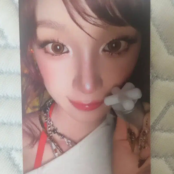 [BUNJANG] G)I-DLE Yuqi Gimme Dat Love 2nd Week Official Photocard / 아이들 우기 Gimme Dat Love 2주차 공방 포카 포토카드 양도