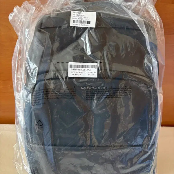 [BUNJANG] Mandarin Duck Signature Backpack Black New / 만다리나덕 시그니처 백팩 블랙 새상품