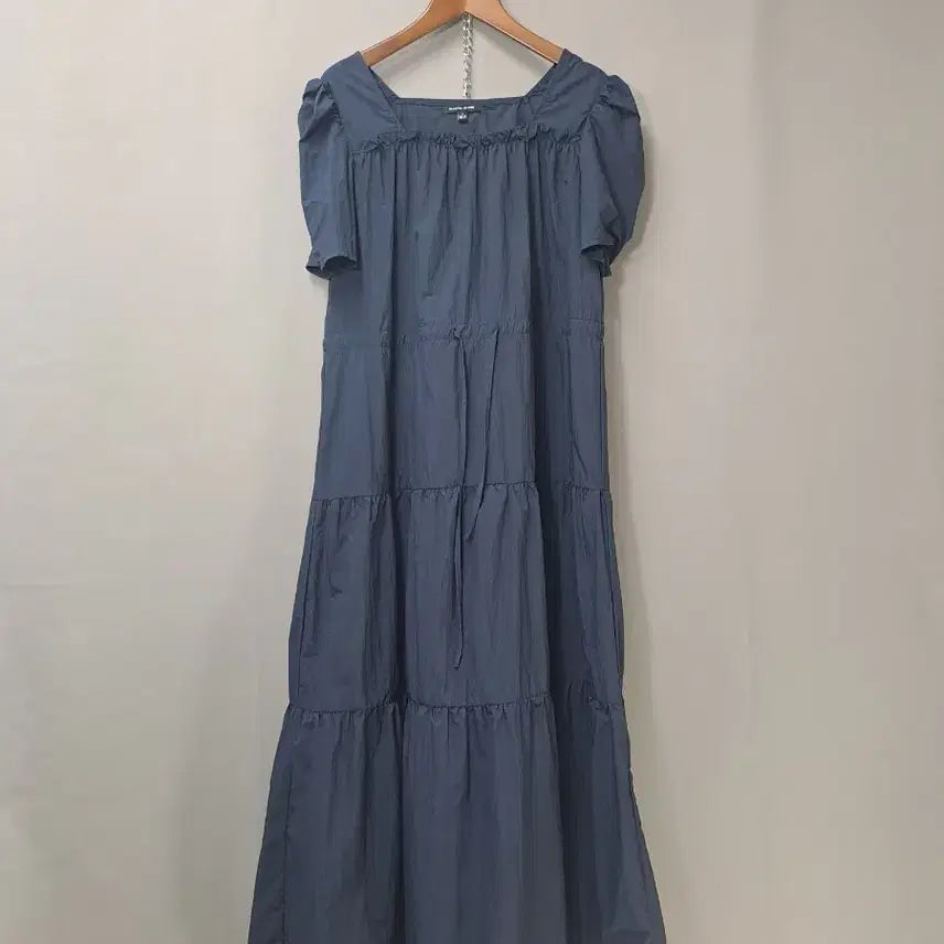 [BUNJANG] Plastic Island Square Neck Puff Sleeve Shirring Navy Long Dress / 플라스틱 아일랜드 스퀘어넥 바라악이소재 퍼프소매 네이비 셔링 롱원피스