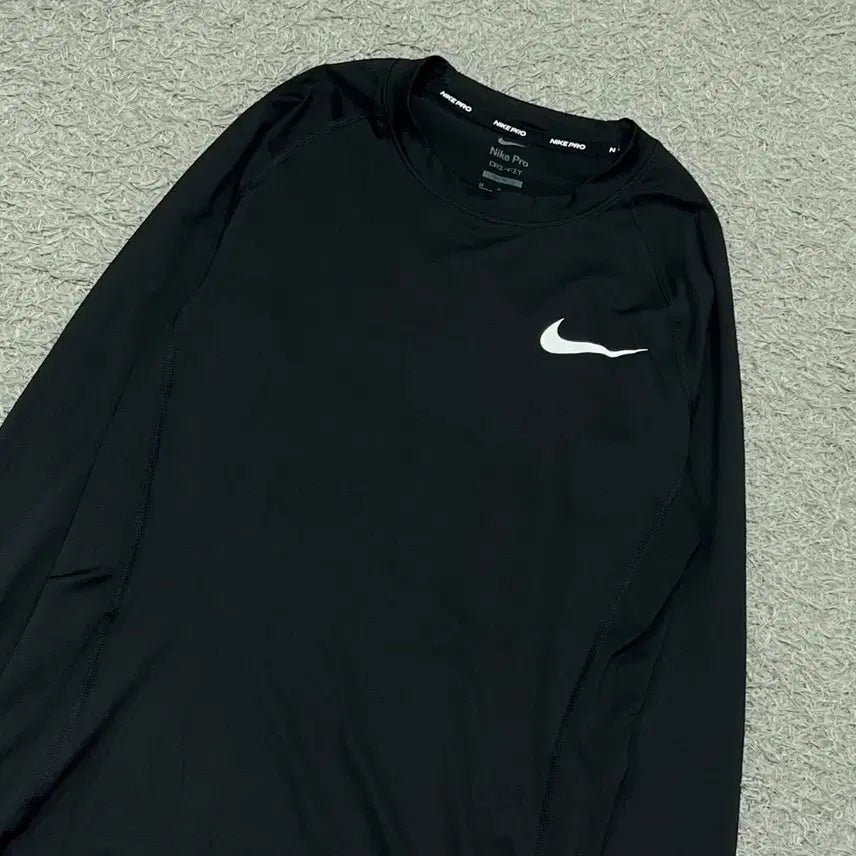 [BUNJANG] Nike Pro Dri-FIT Long Sleeve T-Shirt Size 95 / [95] 나이키 프로 드라이핏 긴팔티