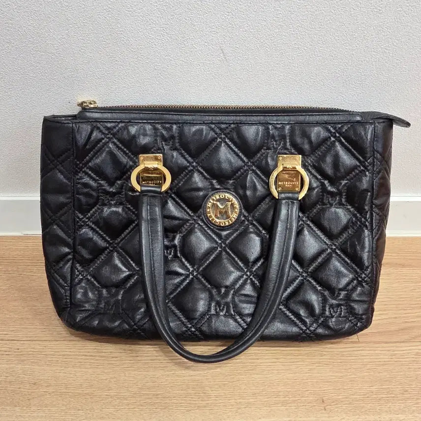 [BUNJANG] MCM Quilting Tote Bag Black / 메트로시티 퀼팅 토트백 블랙