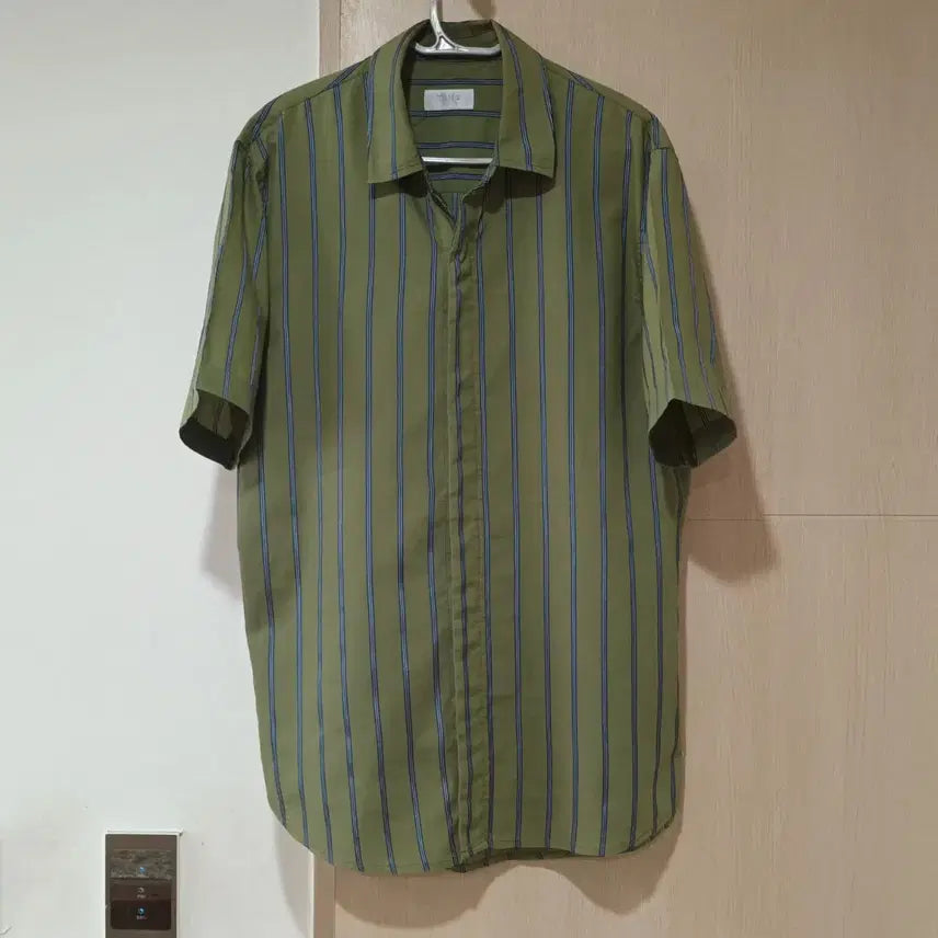[BUNJANG] System Homme Olive Stripe Short-Sleeve Shirt Size 95 / 타임옴므 반팔 셔츠 올리브 95