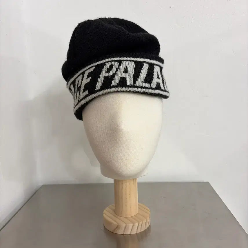[BUNJANG] Palace Beanie / 팔라스 PALACE Beanie