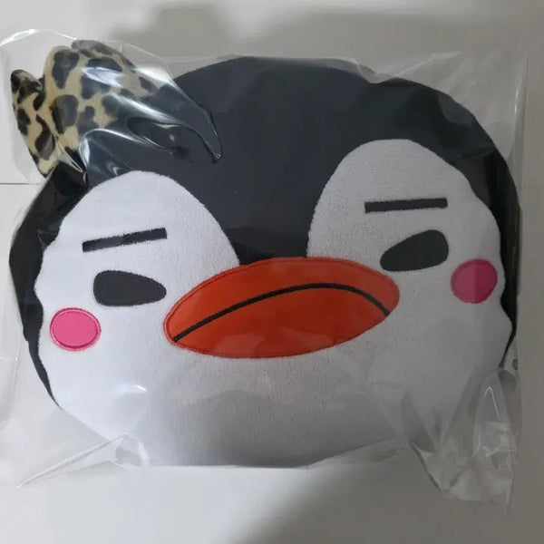 [BUNJANG] 2PM Junho Jeoutu Penguin Face Cushion / 이준호 제오투 펭펭이 얼굴 쿠션