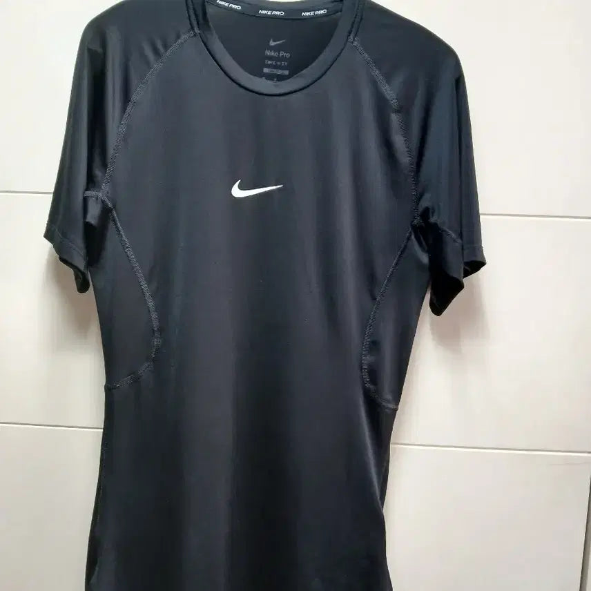 [BUNJANG] Nike Pro Dri-FIT Men's T-Shirt (Size M) / 나이키 프로 드라이핏 기능성남성반팔티셔츠M95