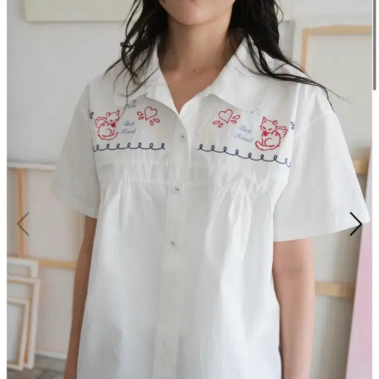 [BUNJANG] Shakiri BEST FRIEND EMBROIDERY BLOUSE (WHITE) / (아일릿 민주 착용) 샤키리 Shakiri BEST FRIEND EMBROIDERY BLOUSE (WHITE) 블라우스 셔츠