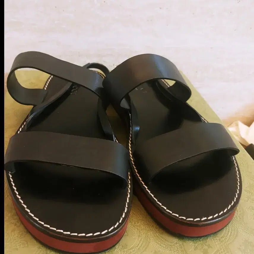 [BUNJANG] Gucci Black Leather Strap Sandals / 구찌 샌들 270