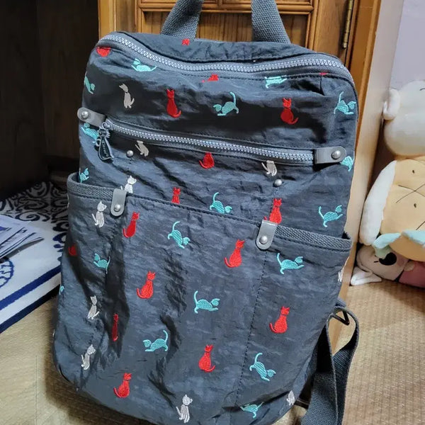 [BUNJANG] Cat Embroidery Pattern Backpack / 고양이자수 패턴 백팩