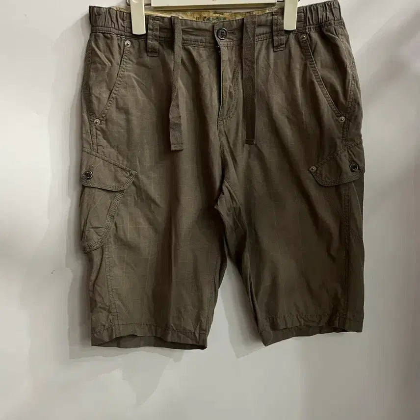 [BUNJANG] Series Khaki Check Cargo Shorts / [32] 시리즈(series;) 카키 체크 카고 반바지 2.5