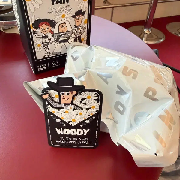 [BUNJANG] PEACEMINUSONE x Toy Story Woody Plush Keyring / 피스마이너스원 x 토이 스토리 더 퍼스트팬 플러시 키링 우디