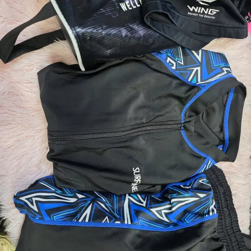 [BUNJANG] Surfzone Men's Rash Guard Swimwear Set (Size 85-90) / 85~90.래쉬가드 셋트남자.수영복.수모. 팬츠.길이87cm 상태좋아요.