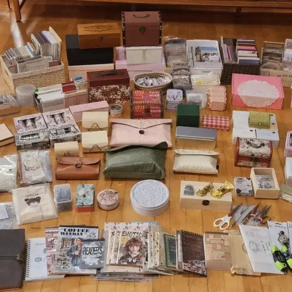 [BUNJANG] Vintage Journaling Supplies Bundle (50kg) / 빈티지다꾸 일괄처분 (총 50kg)