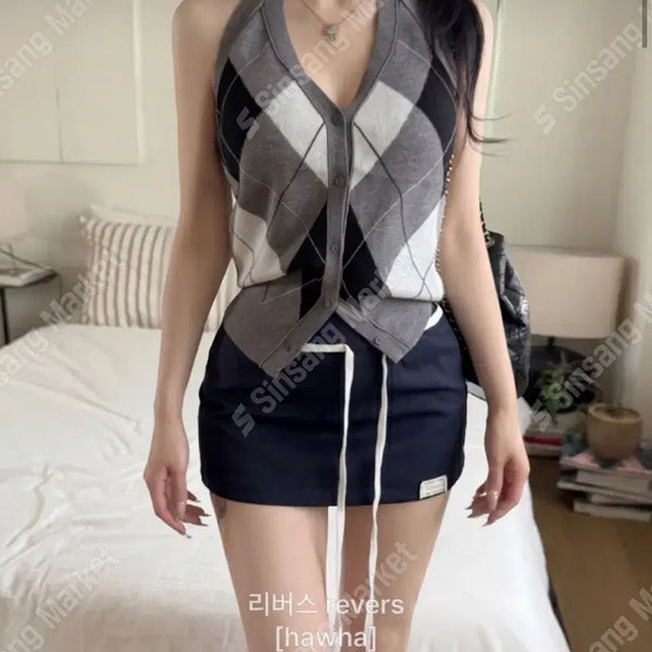 [BUNJANG] Jacquard Halter Neck Knit Vest / 자가드 홀터 셔츠
