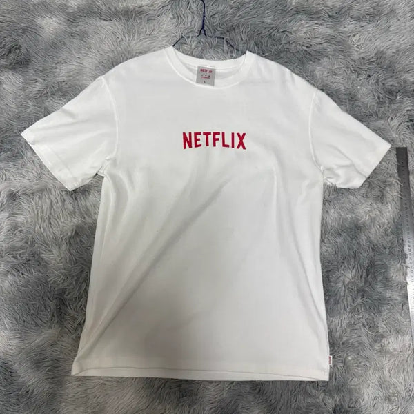 [BUNJANG] ieab Studio x Netflix T-Shirt Size L / 아이앱스튜디오X넷플릭스 반팔티 L사이즈